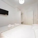 Konukevi Domus Sinuessa *