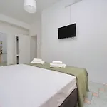 Domus Sinuessa Konukevi