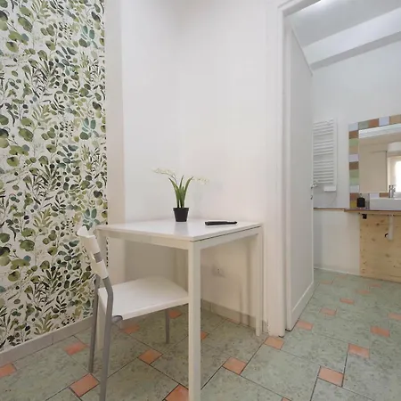 Domus Sinuessa Konukevi *