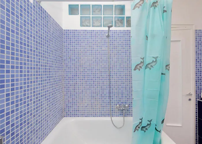 Domus Sinuessa * روما