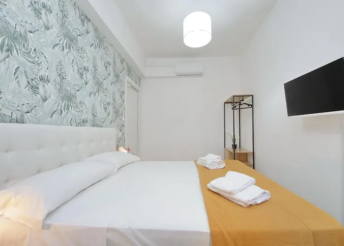 Domus Sinuessa روما