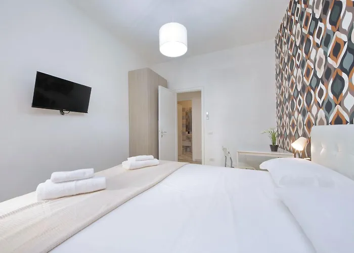 بيت ضيافة Domus Sinuessa روما