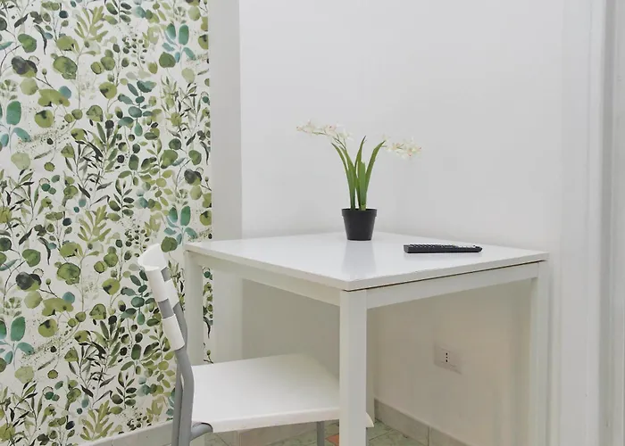 Domus Sinuessa * روما