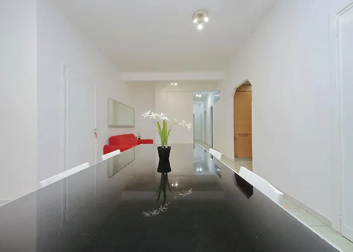 Domus Sinuessa بيت ضيافة روما